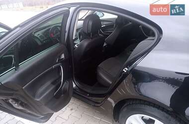 Седан Opel Insignia 2011 в 