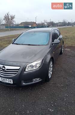 Универсал Opel Insignia 2012 в Дымере