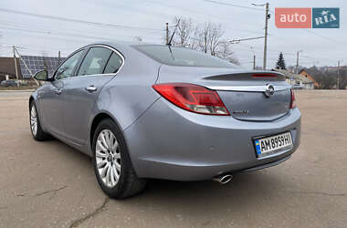 Седан Opel Insignia 2009 в 