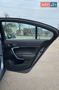 Седан Opel Insignia 2009 в 