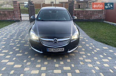 Лифтбек Opel Insignia 2014 в Львове