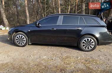 Универсал Opel Insignia 2014 в Обухове