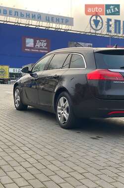 Універсал Opel Insignia 2011 в Миколаєві