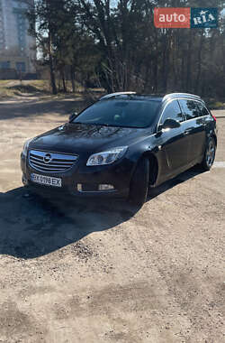 Универсал Opel Insignia 2011 в Кельменцах