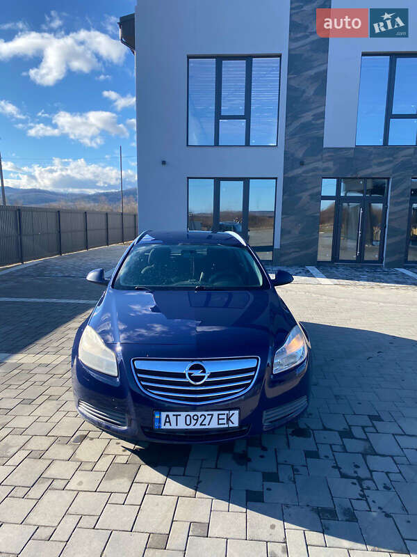 Универсал Opel Insignia 2010 в Перегинском