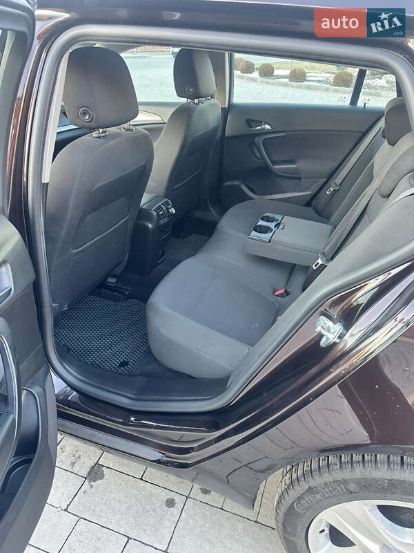 Универсал Opel Insignia 2016 в Хусте