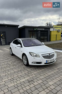 Лифтбек Opel Insignia 2011 в Львове