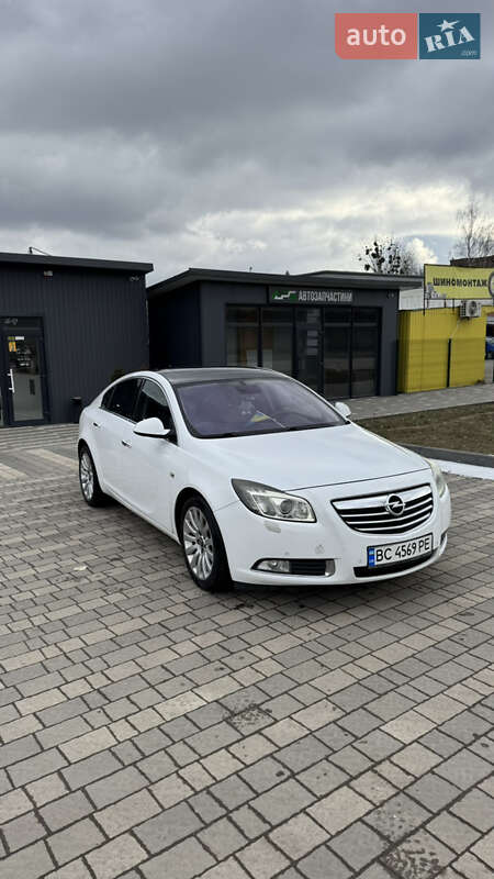 Ліфтбек Opel Insignia 2011 в Львові