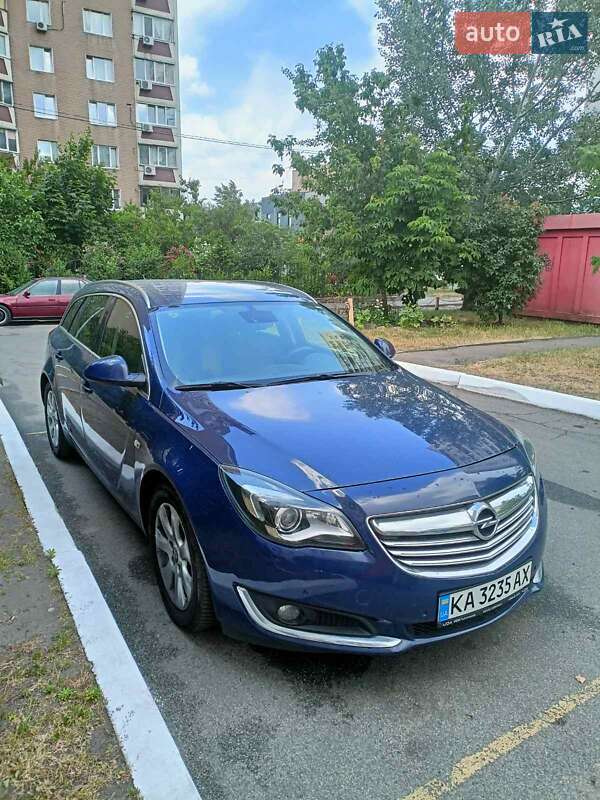 Универсал Opel Insignia 2014 в Киеве