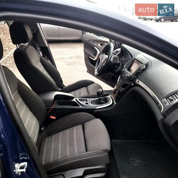 Универсал Opel Insignia 2014 в Киеве