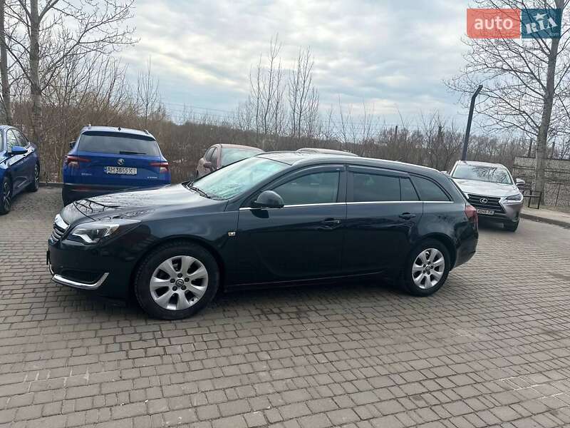 Универсал Opel Insignia 2015 в Львове