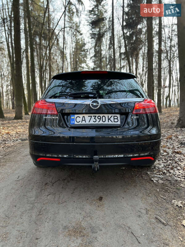 Універсал Opel Insignia 2011 в Бершаді