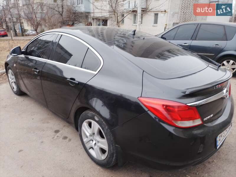 Ліфтбек Opel Insignia 2013 в Житомирі