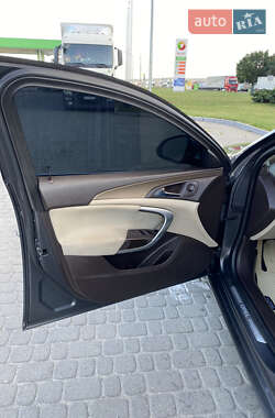 Лифтбек Opel Insignia 2010 в 