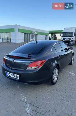 Лифтбек Opel Insignia 2010 в 