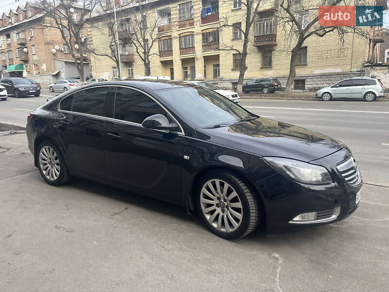 Лифтбек Opel Insignia 2009 в Киеве