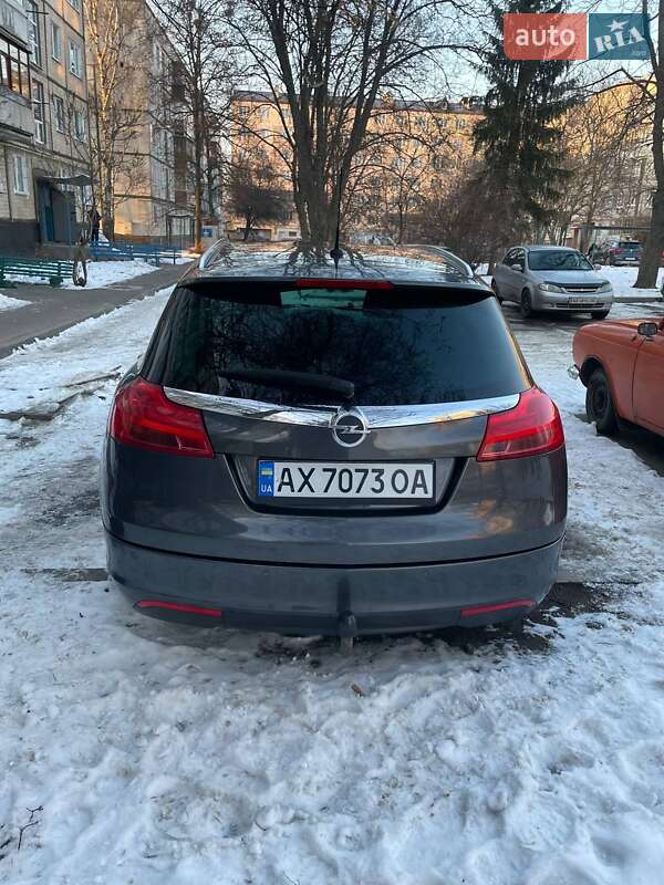 Универсал Opel Insignia 2011 в Чугуеве