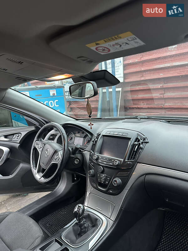 Універсал Opel Insignia 2015 в Львові