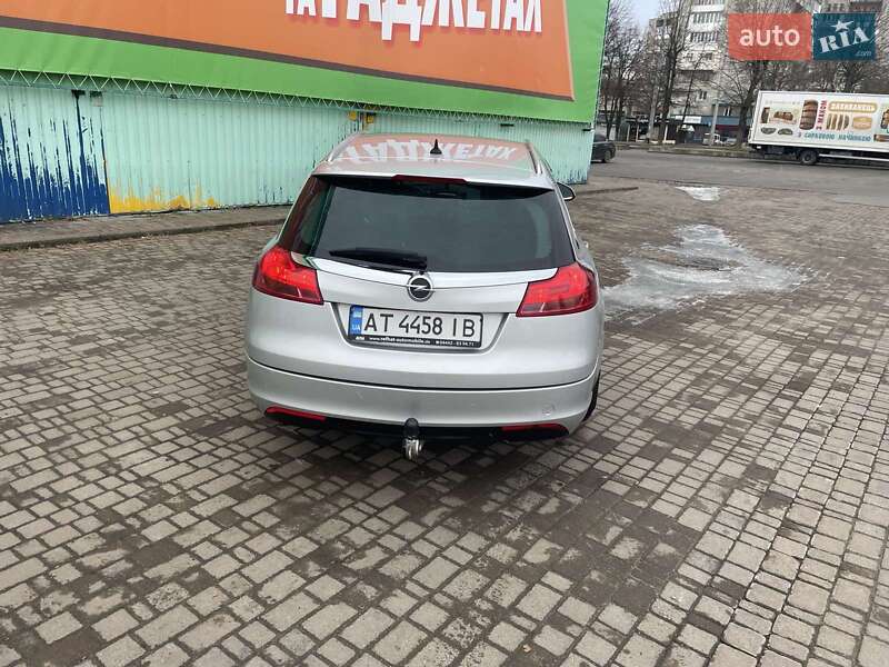 Універсал Opel Insignia 2011 в Івано-Франківську