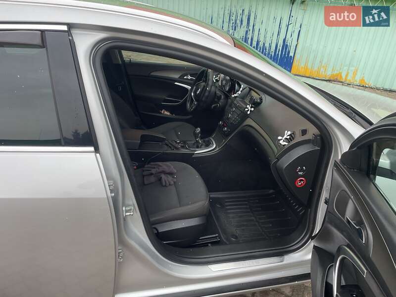 Універсал Opel Insignia 2011 в Івано-Франківську