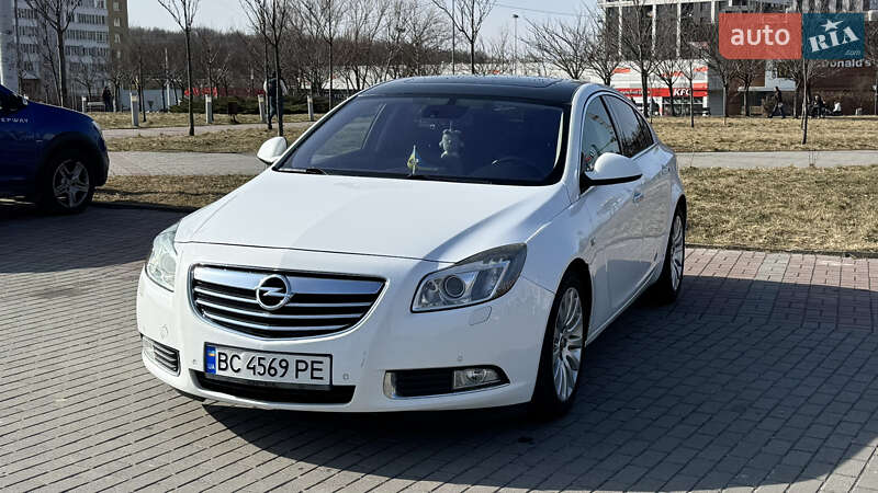Opel Insignia 2011