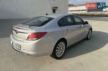Лифтбек Opel Insignia 2011 в 