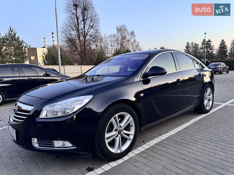 Opel Insignia 2011