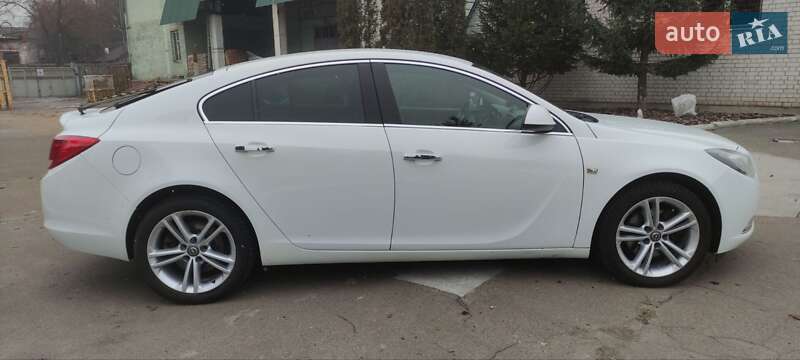 Ліфтбек Opel Insignia 2012 в Чернігові