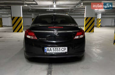 Седан Opel Insignia 2011 в 