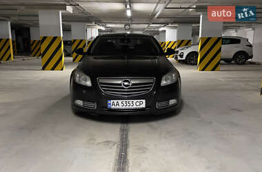 Седан Opel Insignia 2011 в 