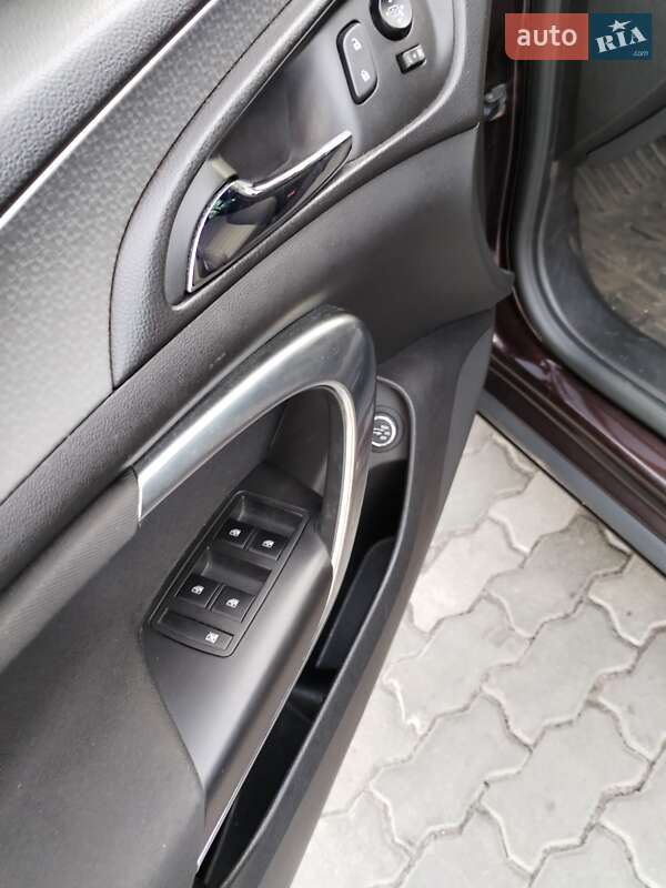 Універсал Opel Insignia 2013 в Черкасах
