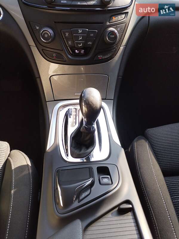 Універсал Opel Insignia 2013 в Черкасах
