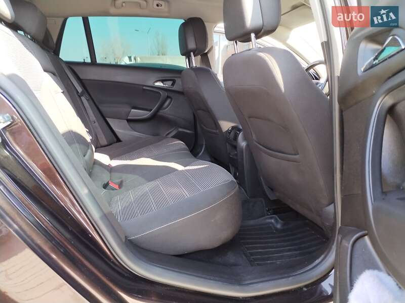 Універсал Opel Insignia 2013 в Черкасах
