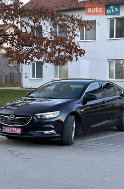 Седан Opel Insignia 2019 в Самборі