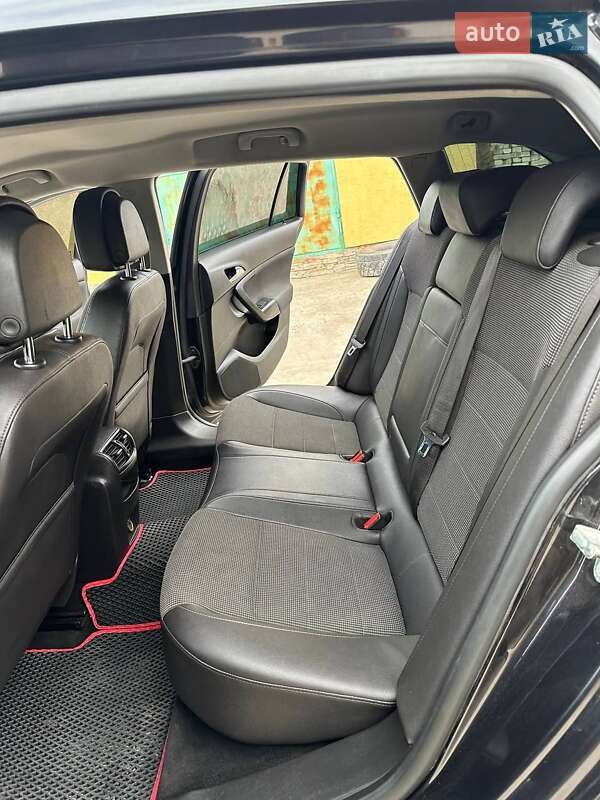 Универсал Opel Insignia 2012 в Львове