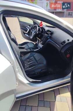 Универсал Opel Insignia 2009 в 