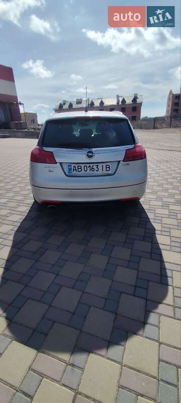 Универсал Opel Insignia 2009 в Гайсине