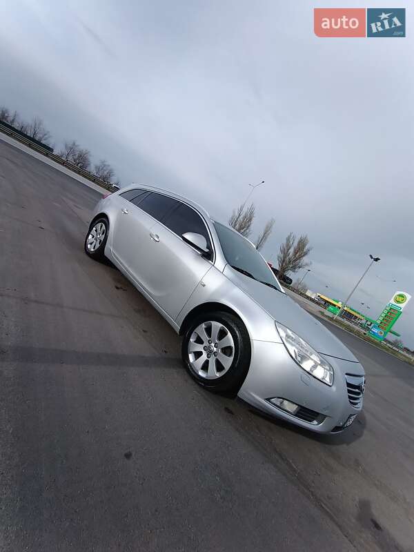 Универсал Opel Insignia 2011 в Николаеве