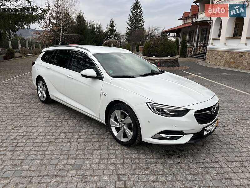 Універсал Opel Insignia 2018 в Золочеві