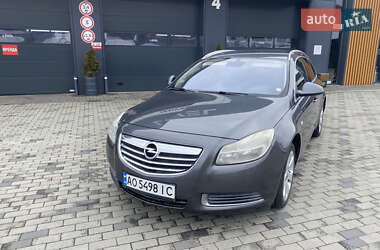 Универсал Opel Insignia 2012 в 