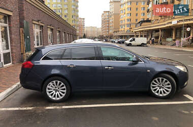 Універсал Opel Insignia 2010 в Києві