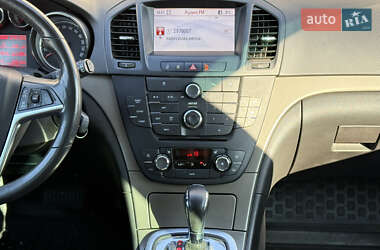 Универсал Opel Insignia 2013 в 