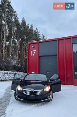 Универсал Opel Insignia 2015 в 
