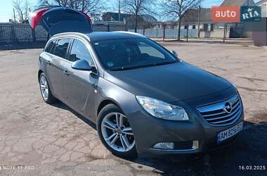 Універсал Opel Insignia 2009 в Житомирі