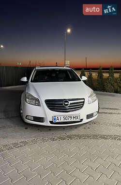 Универсал Opel Insignia 2011 в 
