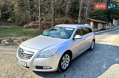 Універсал Opel Insignia 2011 в Чернівцях