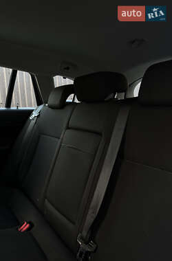 Універсал Opel Insignia 2010 в 