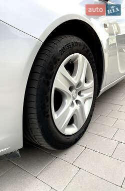 Лифтбек Opel Insignia 2011 в 