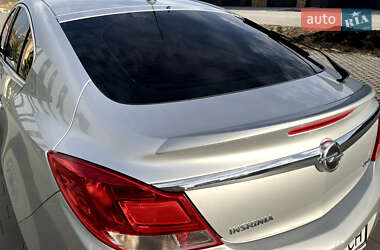Лифтбек Opel Insignia 2011 в 