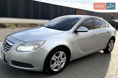 Лифтбек Opel Insignia 2011 в 